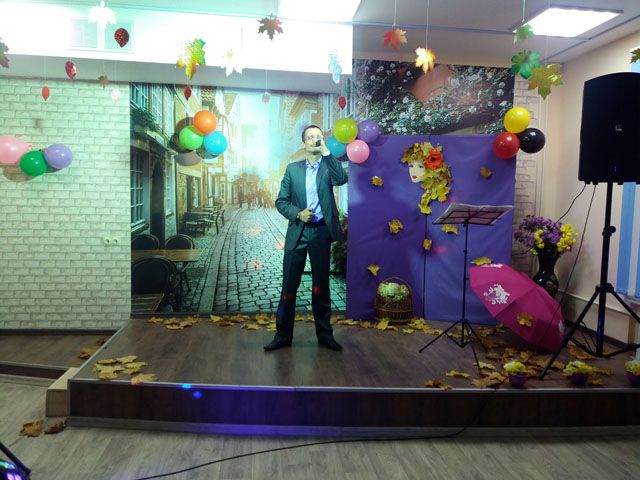 5omnes matres dicata