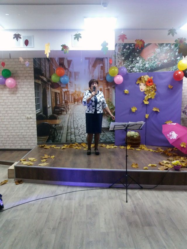 7omnes matres dicata