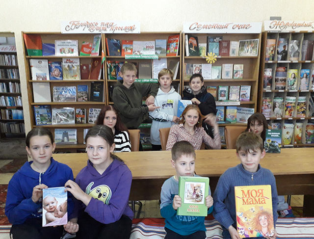 In mundo nihil pulchrius verbum mom2