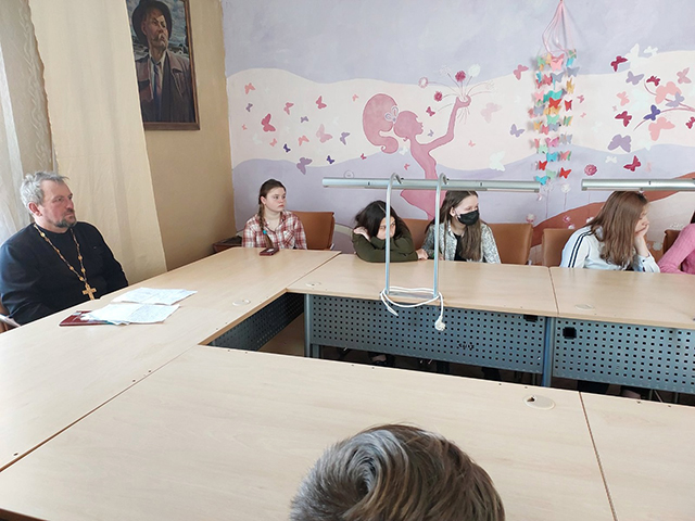 Occurrens cum sacerdote6