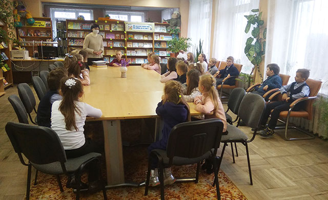 biblioteka knizhka ya vmeste druzhnaya semya3