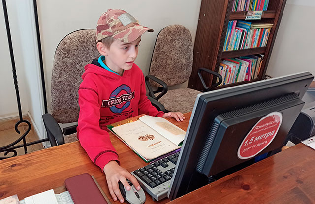 iz chitateley v bibliotekari6