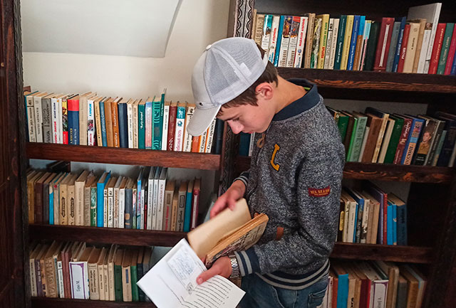 iz chitateley v bibliotekari9