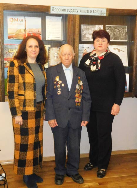 Ne vlastnyye nad pamyatyu goda3