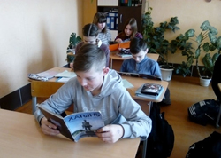 Zvonyat kolokola Khatyni0