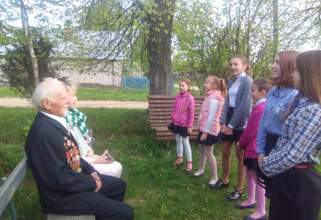 pozdravleniye zemlyakov veteranov na domu3