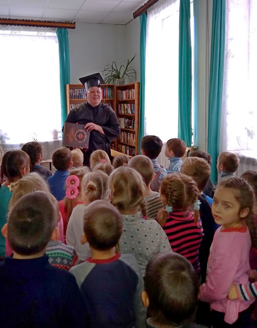 prazdnik My idem v biblioteku1