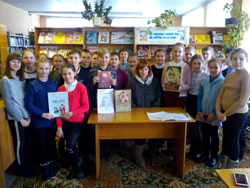 V ikh detstvo vorvalas voyna