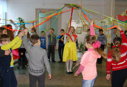 Zimu matushku provozhayem