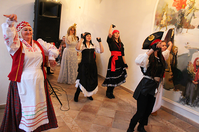 Neskuchnyy vecher10.28