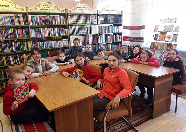 Prazdnik vesny v biblioteki1