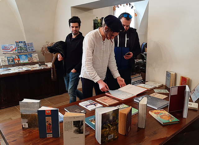 Puteshestviye v mir frantsuzskogo slovaTeatro9