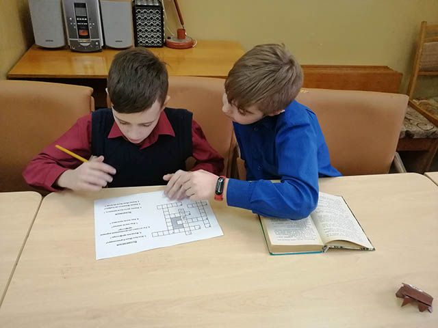 Strana chudes Yana Larri2