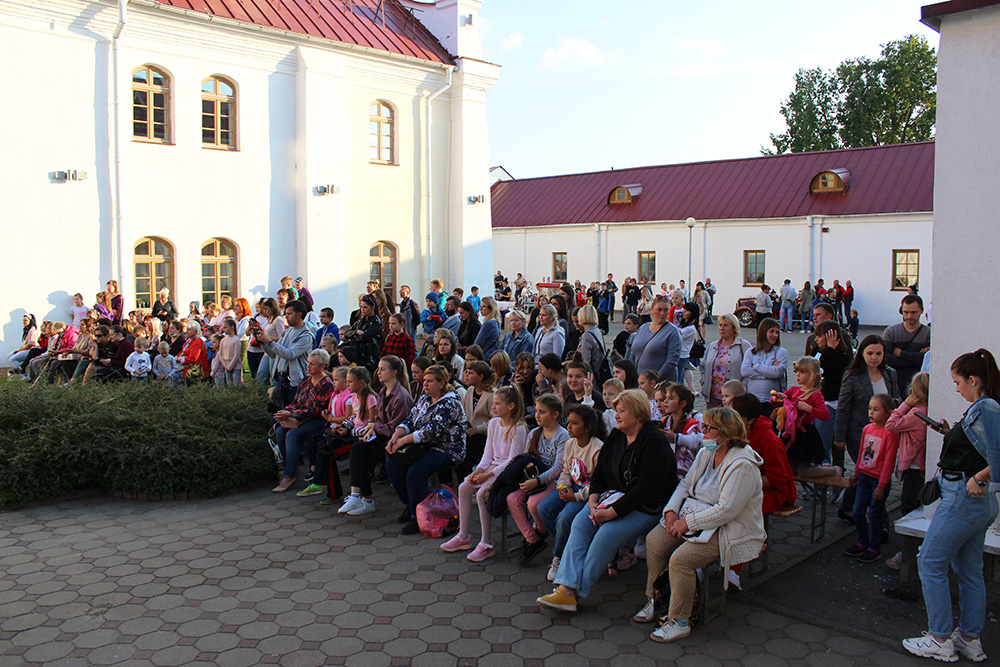 Ulotnyy neskuchnyy vecher16