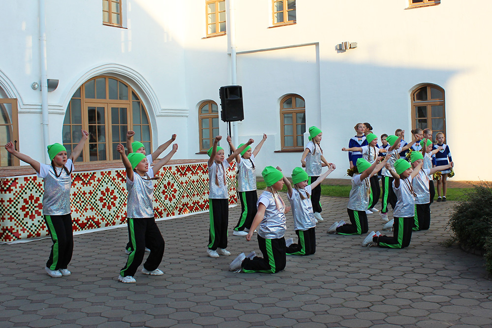 Ulotnyy neskuchnyy vecher23