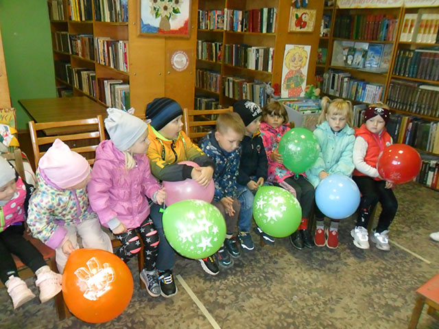 V pervyy raz v biblioteku 1