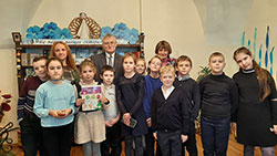 chitay listay novoye uznavay