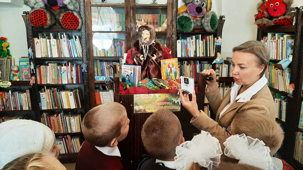 kazhdyy god zvonok vesolyy sobirayet vmeste nas1