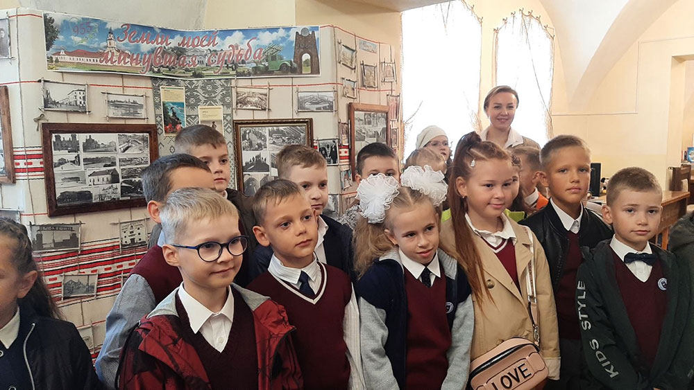 kazhdyy god zvonok vesolyy sobirayet vmeste nas3