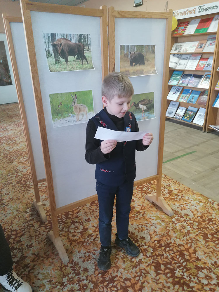 zveri i ptitsy na knizhnykh stranitsakh4