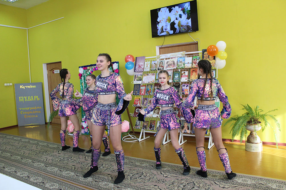 8 marta tsentralnaya kontsert15