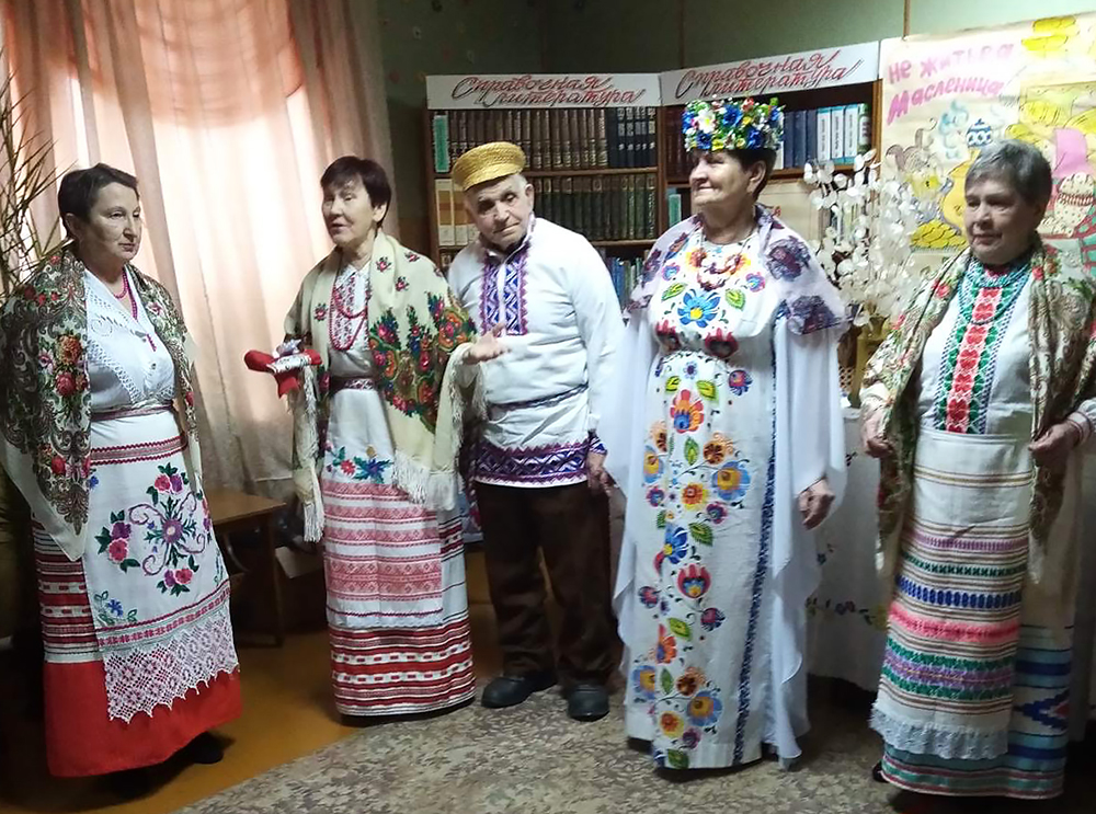 Maslenitsa pyshka na ulitsu vyshla 9