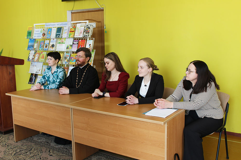 den zdorovya biblioteka pushkina2