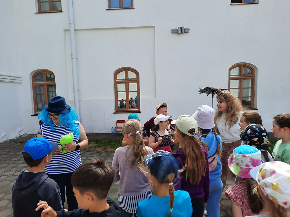 Leto s knigoy interesney2