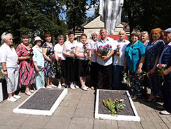 navechno v pamyati narodnoy