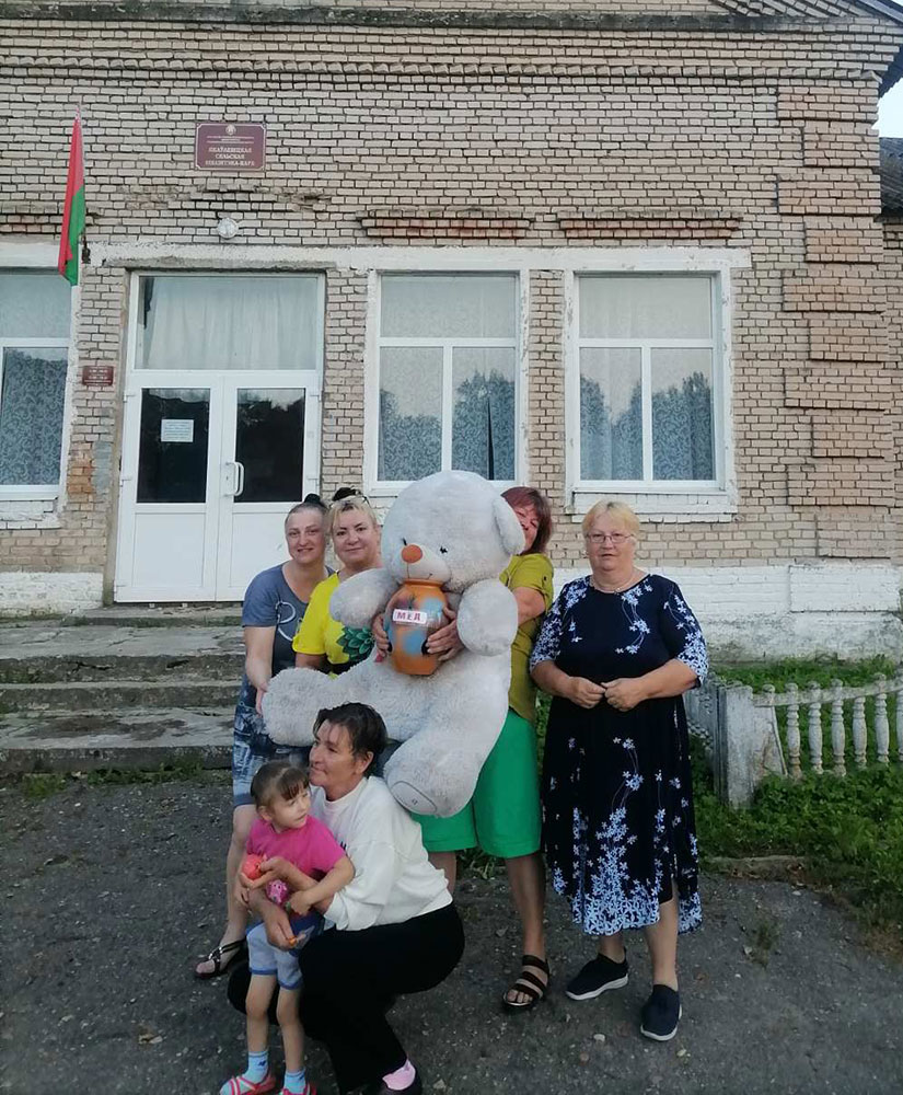 prazdnik trekh spasov7