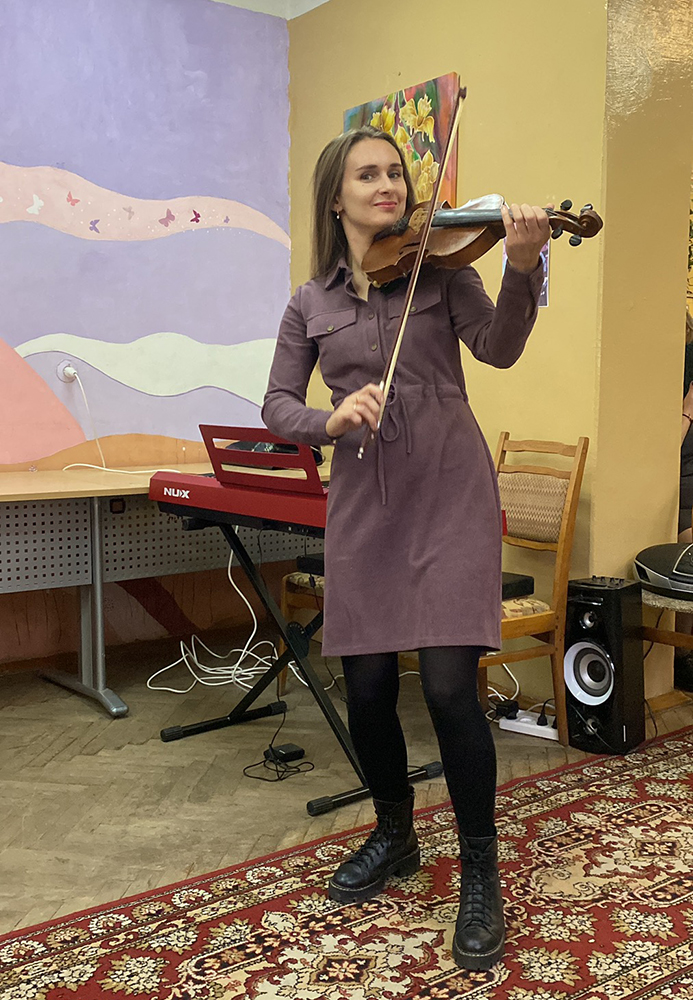 ryadom s papinym plechom2