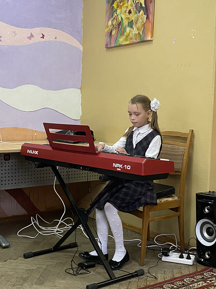 ryadom s papinym plechom3