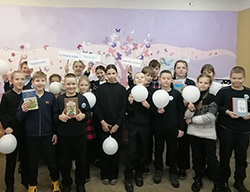 po skazochnoy strane na gusinom kryle