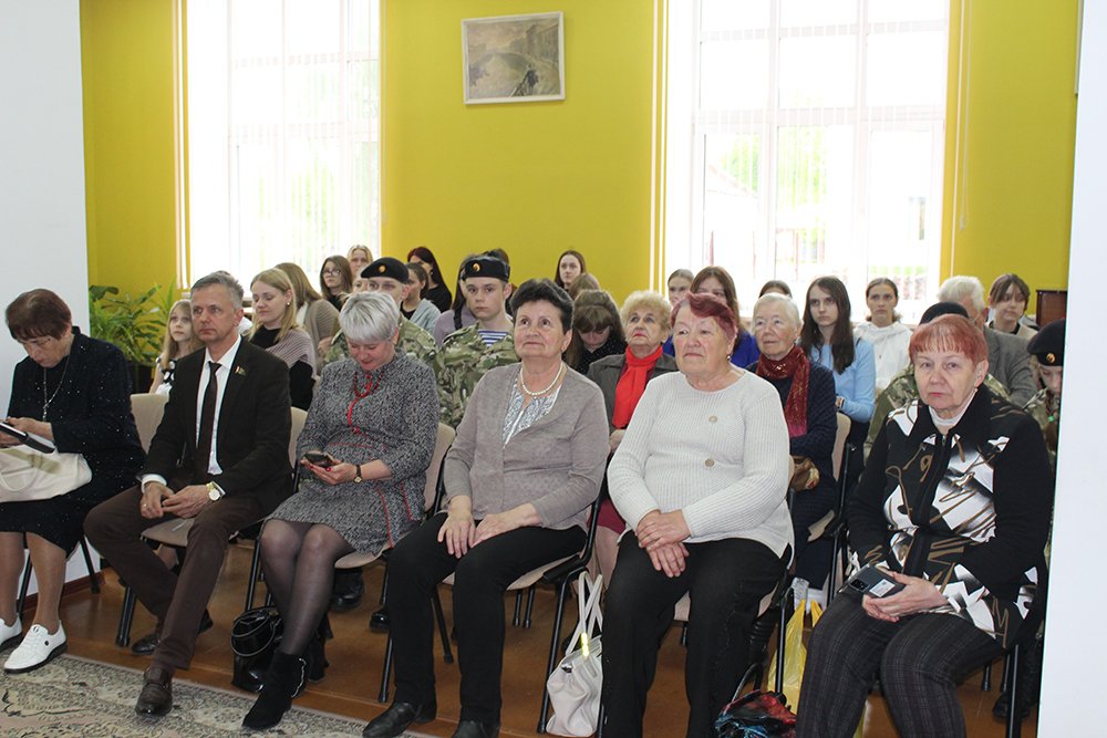 den pobedy biblioteka pushkina2