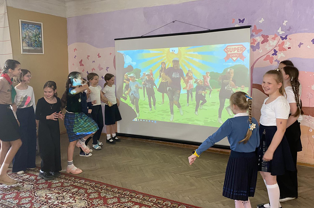 kanikuly pod knizhnym parusom3