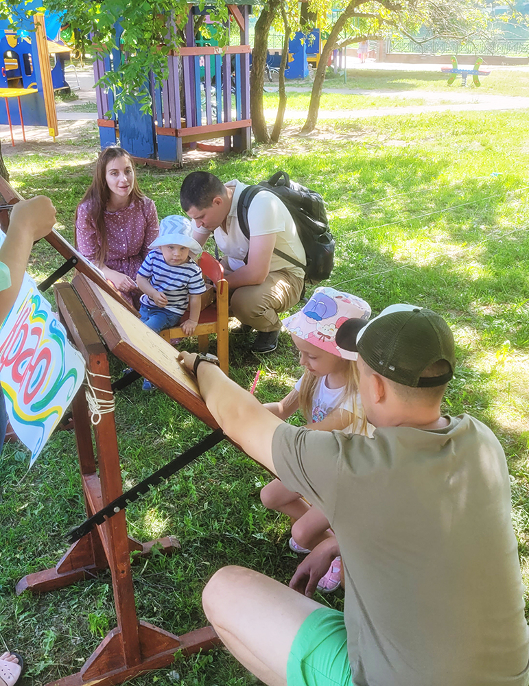 den morozhenogo detskiy park2