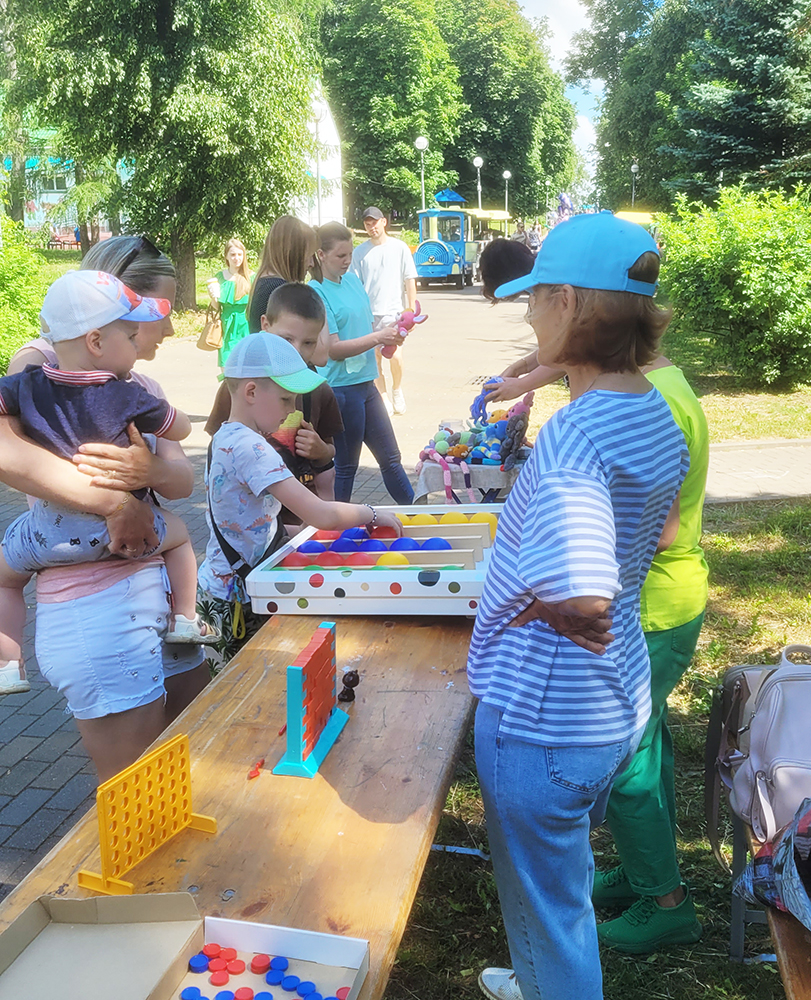 den morozhenogo detskiy park3