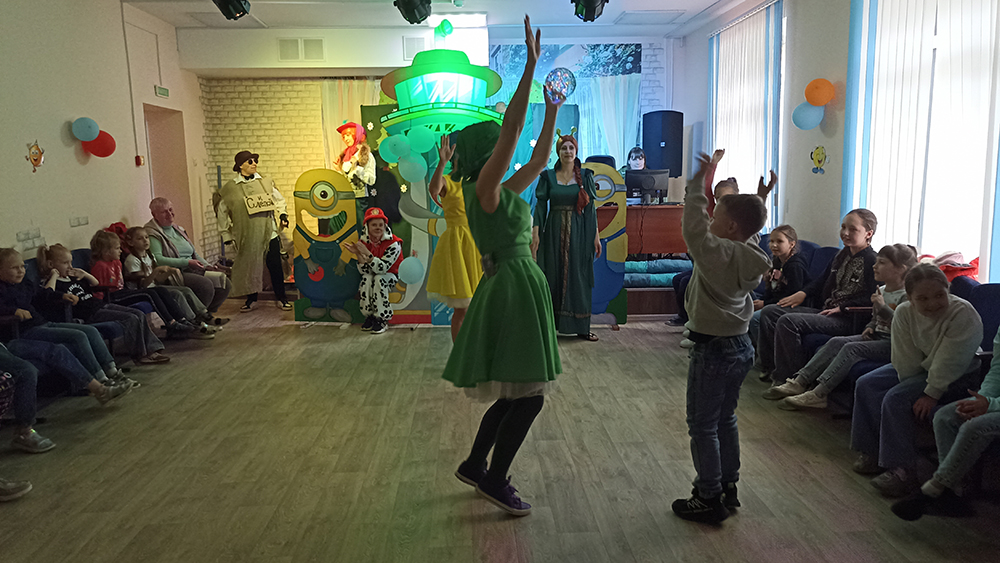 priklyucheniya v strane10