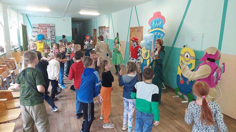 yarkiy prazdnik kanikul13