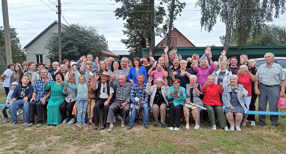 prazdnik derevni rumino18