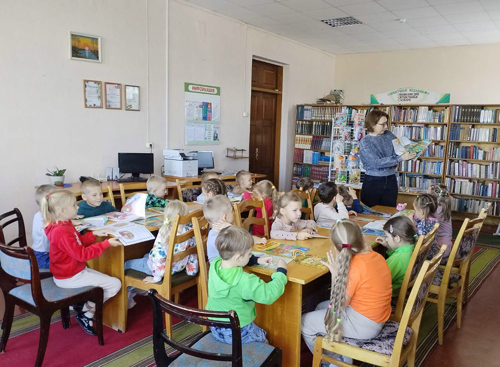 My idem v biblioteku1