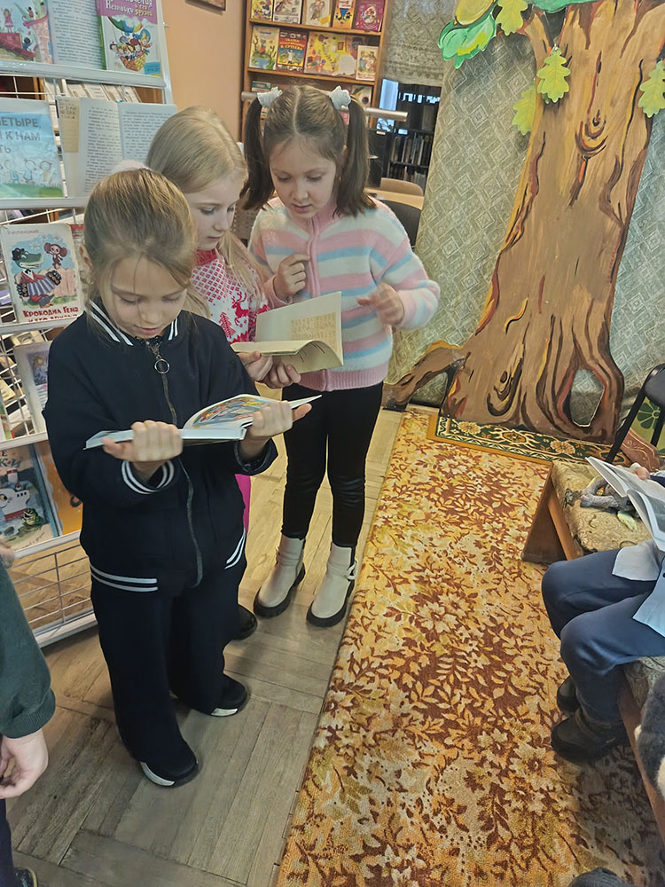 pesnya nachinayetsya s ulybki2