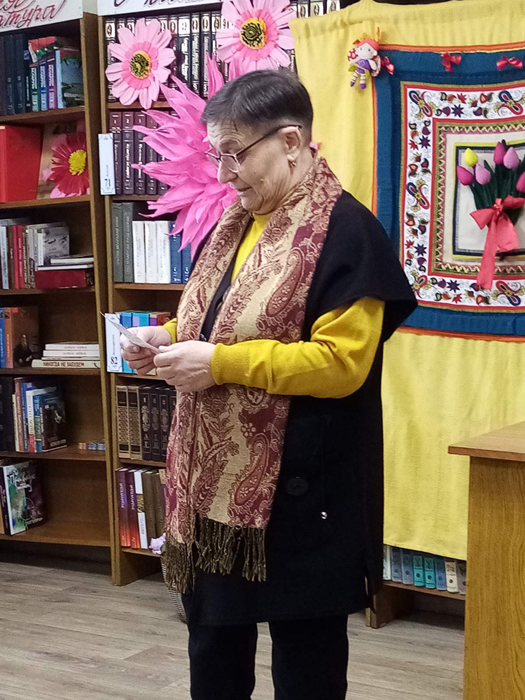 prekrasnykh zhenshchin pozdravlyayem2