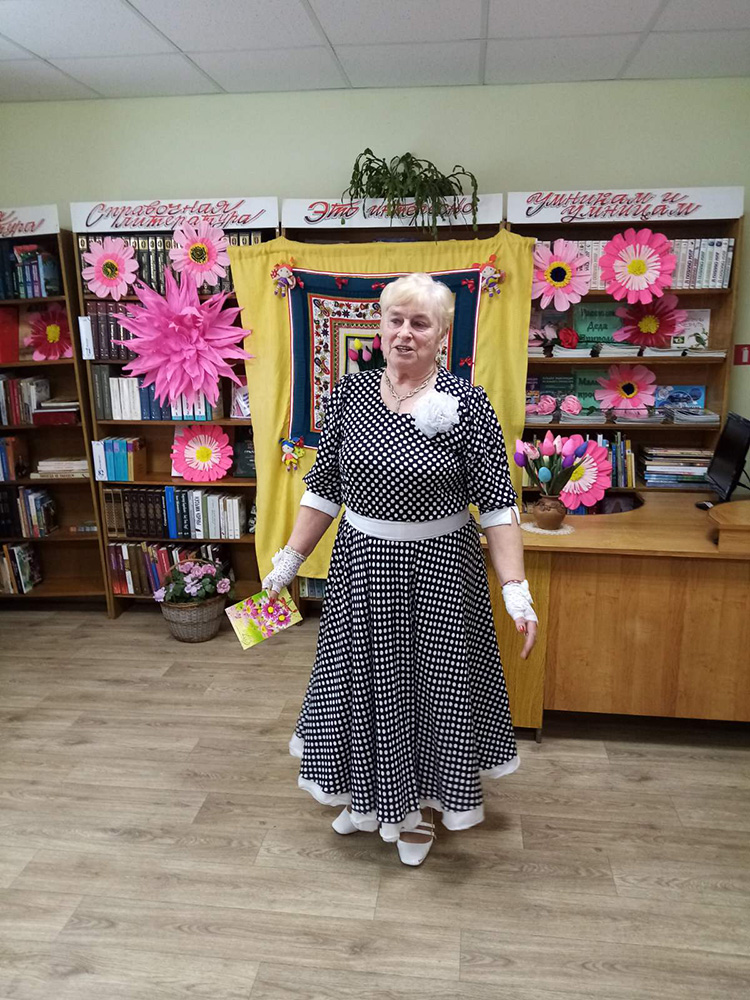 prekrasnykh zhenshchin pozdravlyayem7