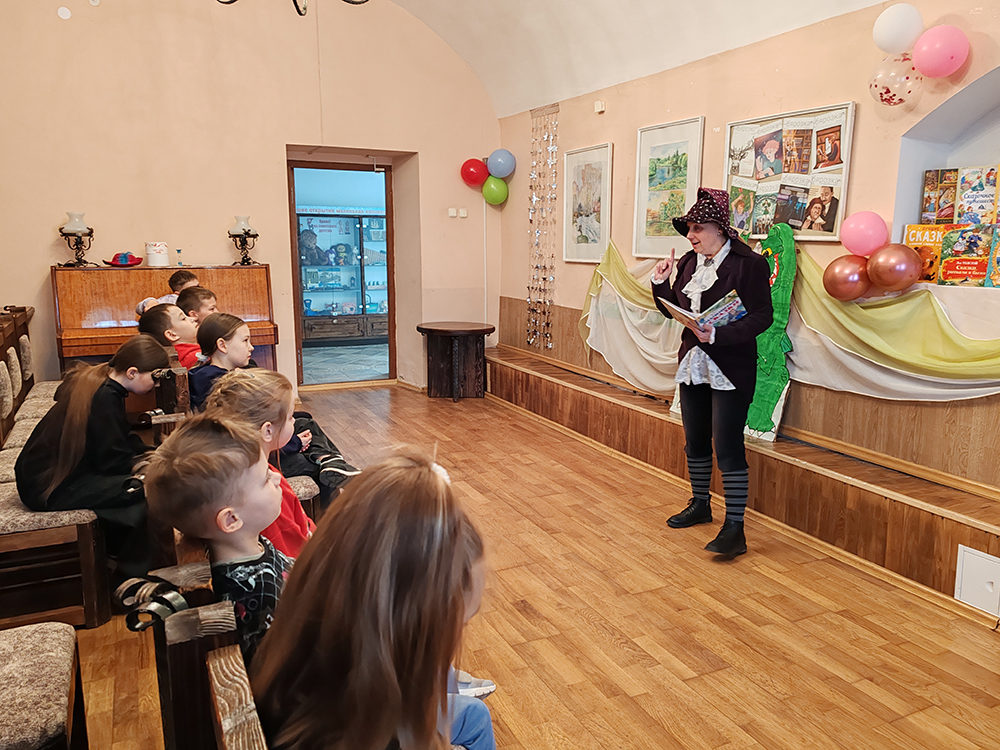 vesennikh krasok karusel1