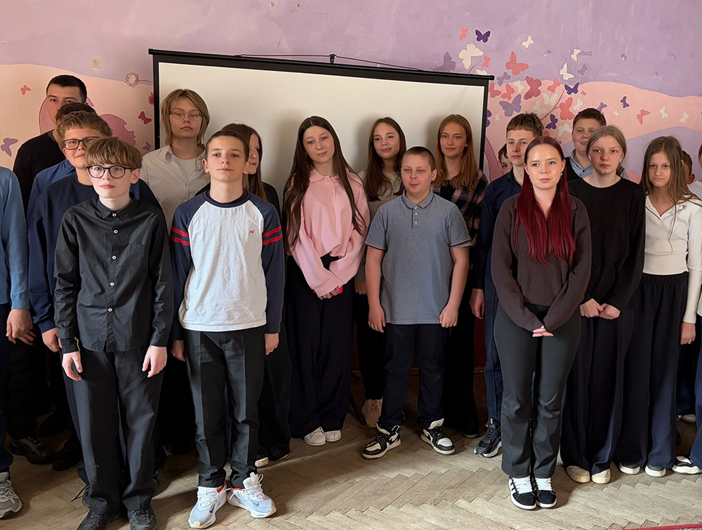 malchik v polosatoy pizhame3