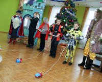 novogodniye-priklyucheniya-zolushki-106