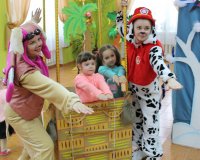 54skay-i-marshal-v-poiskakh-deda-moroza