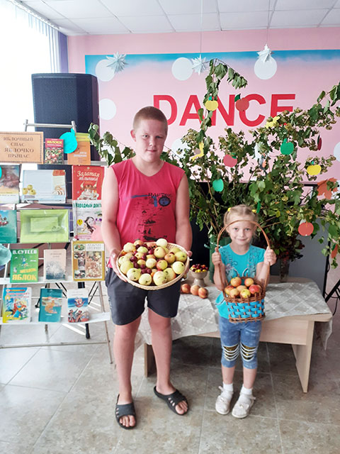 prazdnik spas yablochko pripas1