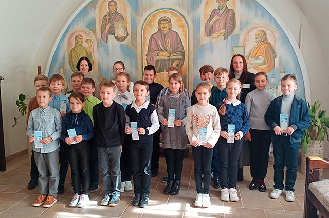 privetlivo vstrechayem v mir knigi priglashayem9